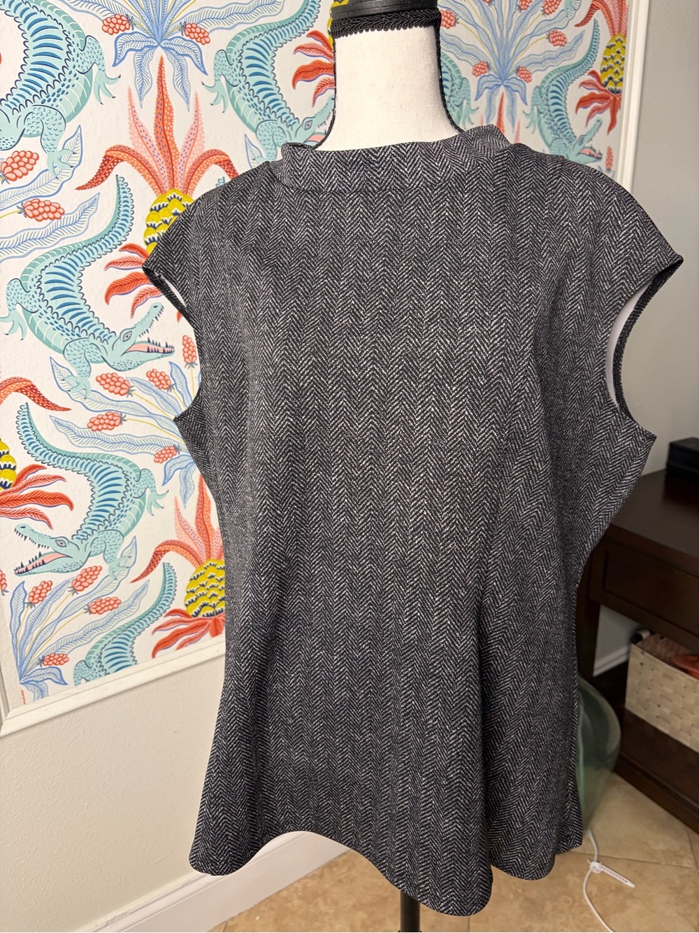 Worthington Woman 1X Black & White Herringbone Top